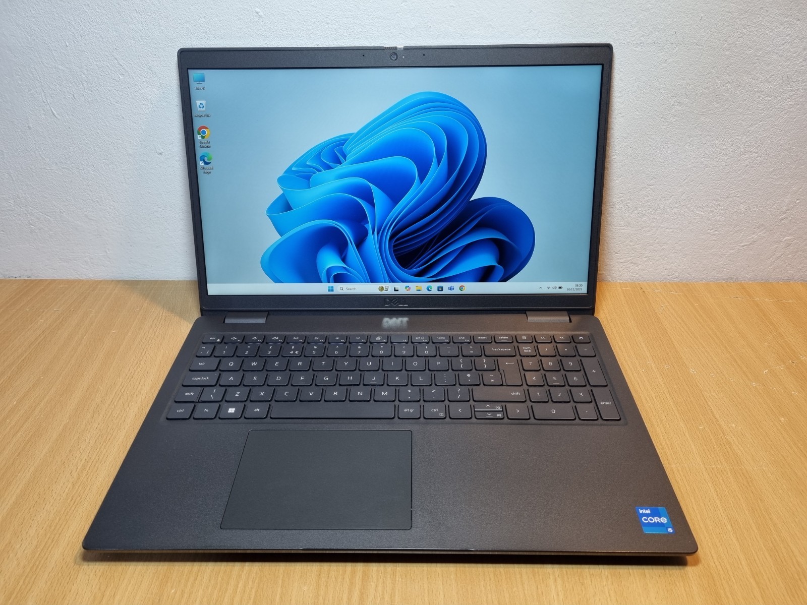 Dell Latitude 3520 15.6in Business Laptop 11th Gen Intel i5-1135G7 4-Cores 16GB DDR4 256GB NVMe SSD