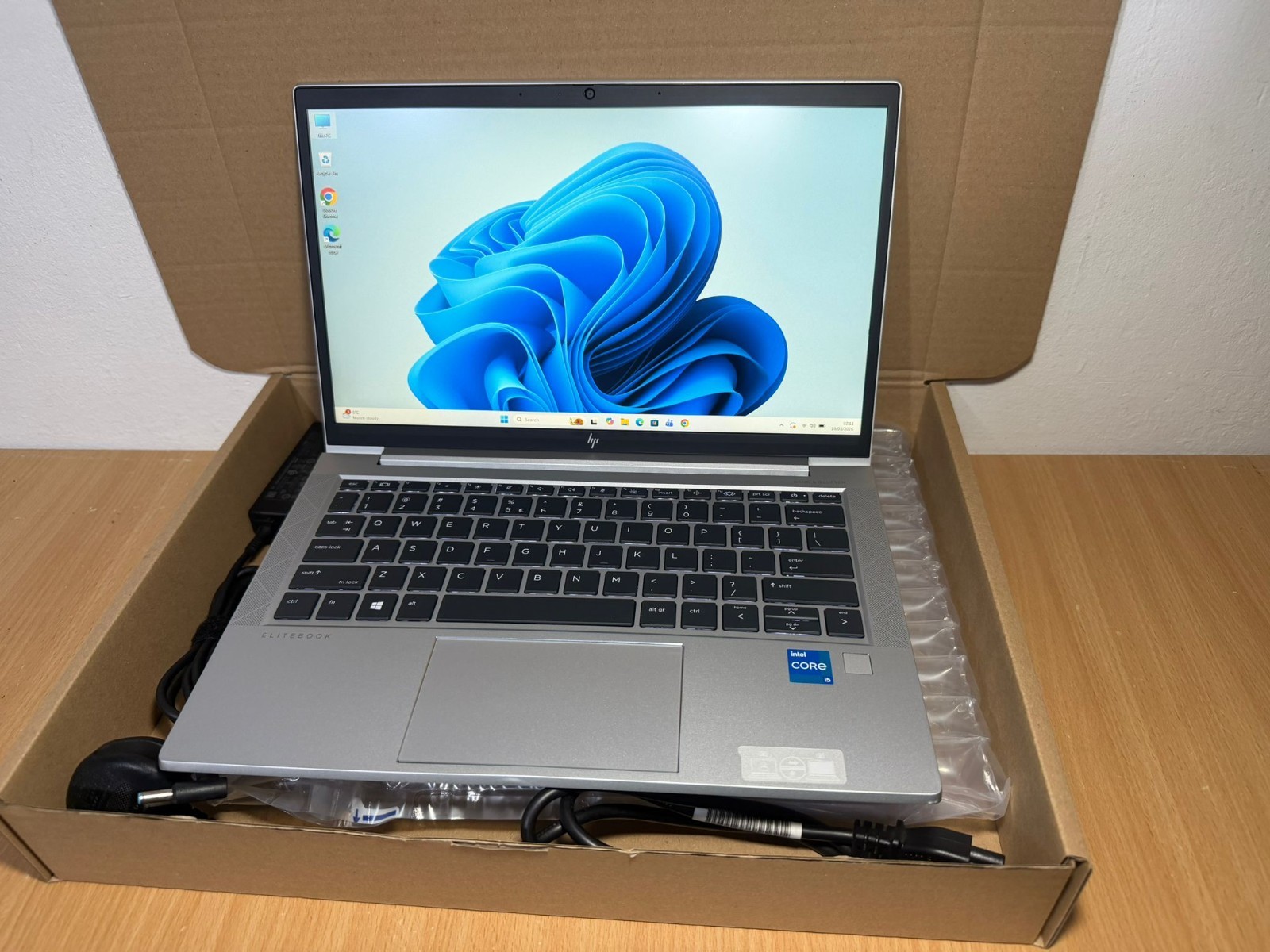 HP EliteBook 830 G8 13.3in Business Laptop 11th Gen Intel i5-1135G7 4-Cores 32GB DDR4 512GB NVMe SSD