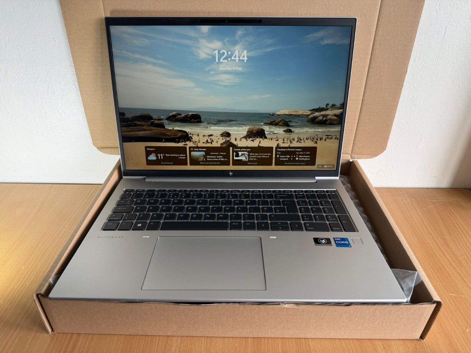 HP EliteBook 860 G9 16in Business Laptop 12th Gen Intel i7-1255U 10-Cores 16GB DDR5 512GB NVMe SSD