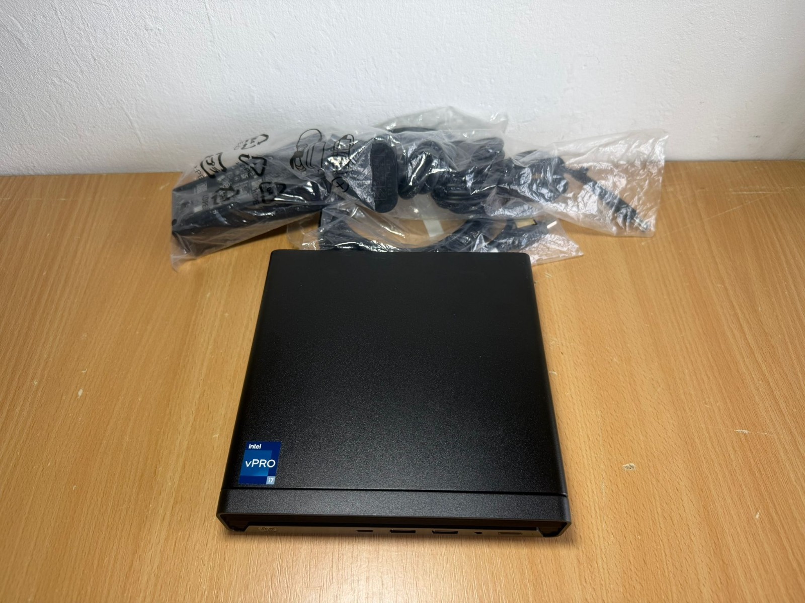 HP Elite EliteDesk Mini Desktop PC 13th Gen Intel i7-13700T 16GB DDR5 500GB NVMe SSD