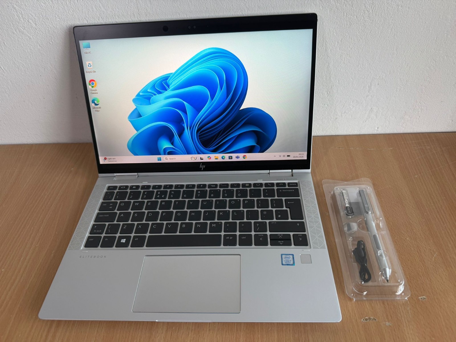 HP EliteBook x360 1030 G3 13.3in Touch Laptop 8th Gen i7-8550U 4-Cores 16GB DDR4 512GB NVMe SSD