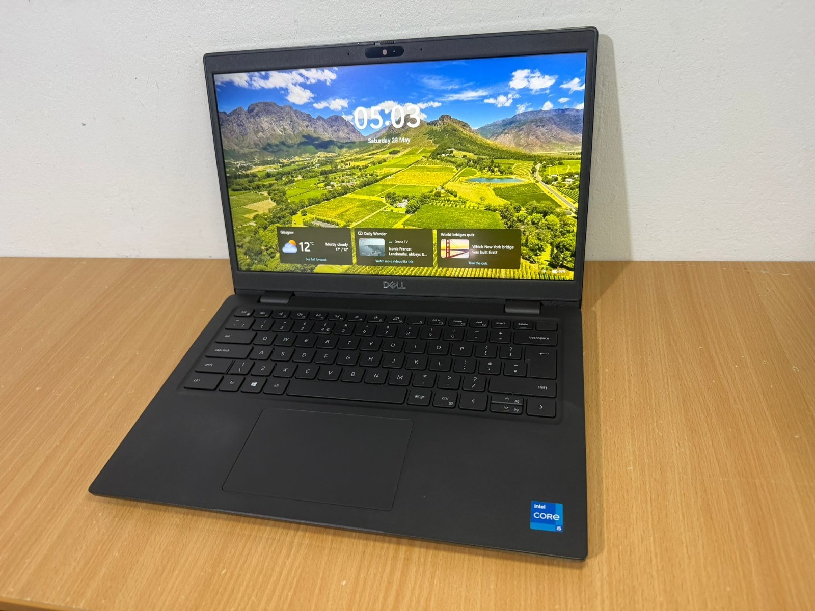 Dell Latitude 3420 14in Touchscreen Laptop 11th Gen Intel i5-1135G7 4-Cores 16GB DDR4 256GB NVMe SSD